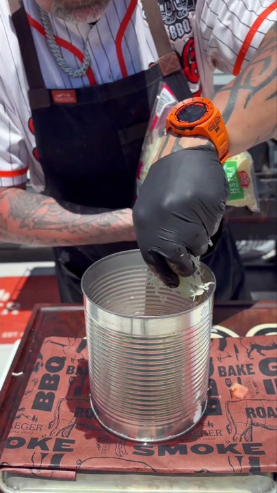 Smoked Chicken Trash Can Nachos #nachos #chicken #bbq #easyrecipe