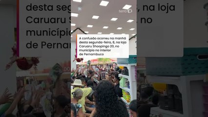 Tumulto marca abertura de loja durante promoção em Serra Talhada (PE) #shorts
