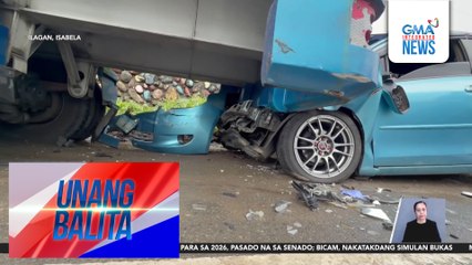 Driver, sugatan matapos sumalpok ang minamanehong kotse sa likuran ng nakaparadang truck | Unang Balita