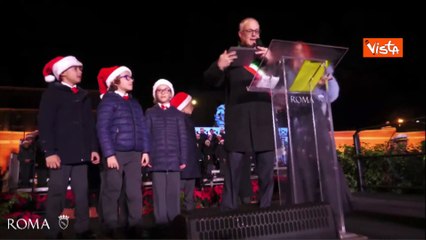 Gualtieri accende l'albero di Natale a Piazza del Popolo e le luminarie di via del Corso