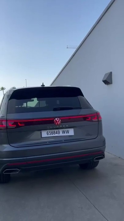 كراء السيارات في الدار البيضاء، مباشرة من مطار محمد الخامس ✈️ وفي جميع مدن المغرب.