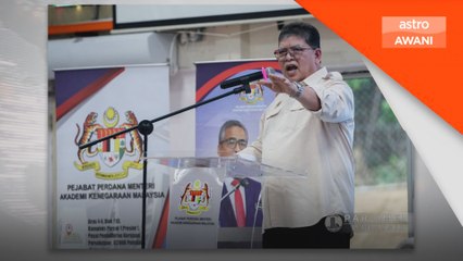Penjawat awam perlu sentiasa tingkatkan keupayaan diri, jangan terlalu selesa - Johari Abdul