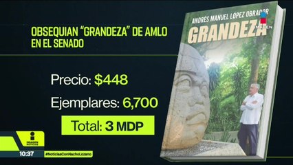 Regalan ejemplares del último libro de AMLO a la bancada morenista del Senado