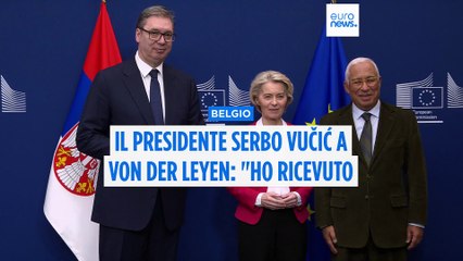 Il presidente serbo Vučić sussurra a Von der Leyen: "Ho ricevuto un messaggio da Mosca"