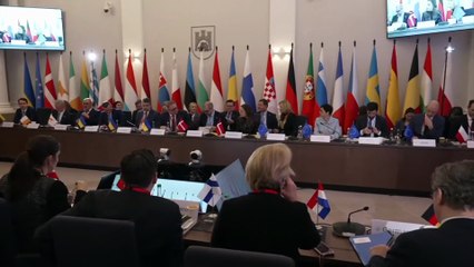 Ue e Ucraina concordano piano in dieci punti per accelerare la candidatura di Kiev all'adesione