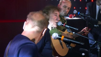 Alain Souchon chante "L'amour à la machine" dans "Le Très Grand Studio RTL"