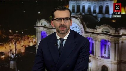 Senadores de Morena reciben ejemplares del libro Grandeza de AMLO