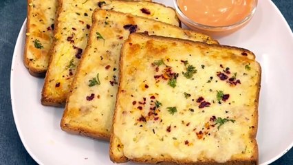 Crispy Cheesy Garlic Bread in 5 minutes｜Restaurant Style｜Instant Garlic Bread Recipe