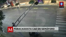 Rescatan a paracaidista atorado en un semáforo en la Ciudad de México