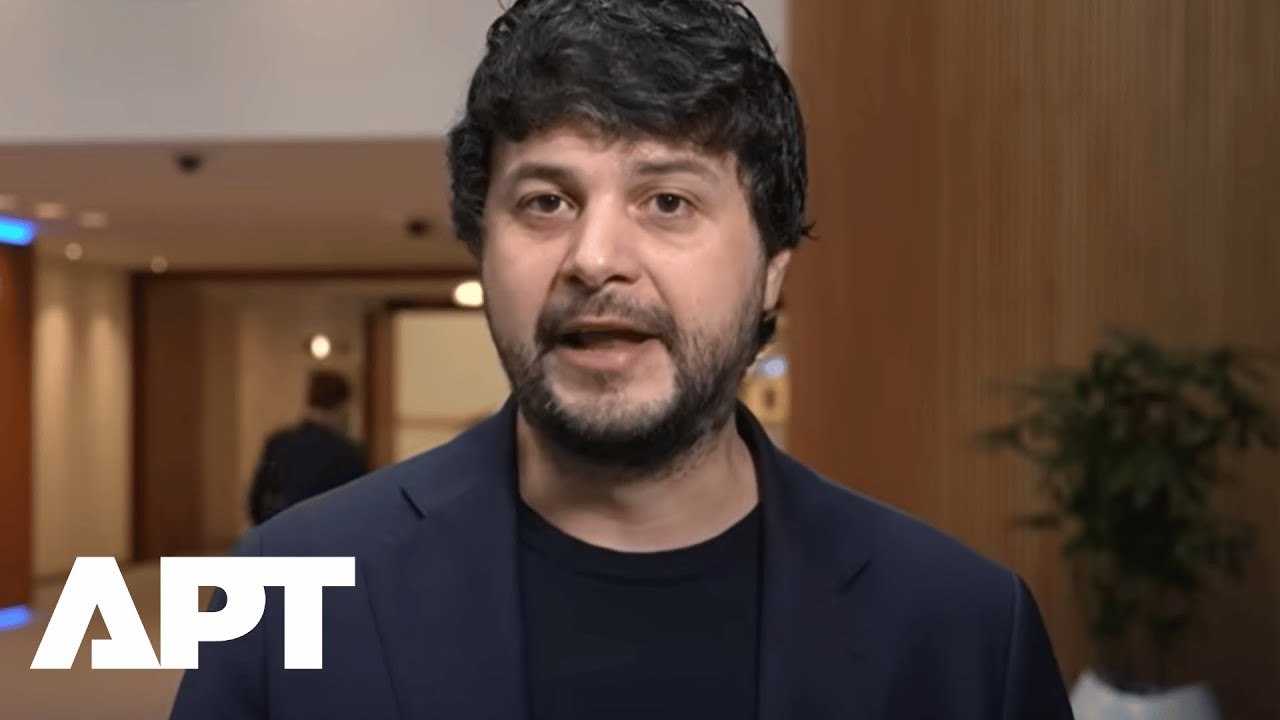 Is America Now Europe’s Rival? EU Weighs Response to Major Shift in U.S. Security Strategy | APT