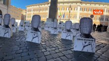 In carcere 72 morti da inizio anno, flashmob a Montecitorio con sagome per ricordare le vittime