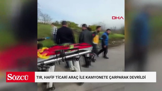 TIR, hafif ticari araç ile kamyonete çarparak devrildi; 1'i ağır, 4 yaralı