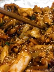 Hamzy Mukbang ASMR Realsound Eating - Black Bean Noodles & Squid Spicy Mukbang #Mukbang #Spicyfood