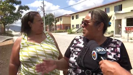 Título: "Crise de esgoto e falta de água ameaçam moradores da Rua Alfazema no Luiz Bezerra Torres