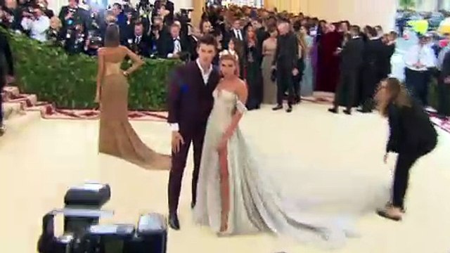 Hailey Baldwin Wipes Shawn Mendes From Her Instagram As Justin Bieber Romance Heats Up