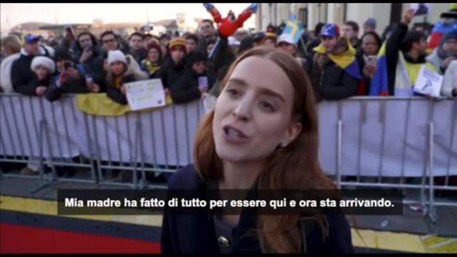 Standing ovation per la figlia di Maria Corina Machado al Nobel