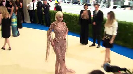 Kylie Jenner Faking Her Pregnancy?