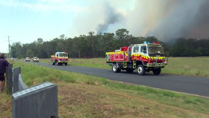 Bulahdelah residents say planned power outage prevented them from leaving bushfires earlier