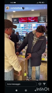 Carletto Life story con i nonni si consegnano le box di nonno Faustino