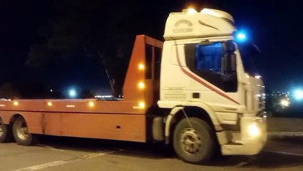 Comenzó el rescate del camión que volcó en Villa Floresta