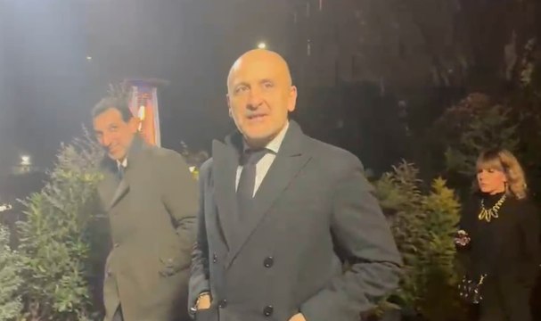 VIDEO FCIN1908 / Inter, l'arrivo di Ausilio alla cena di Natale: Ma come siete...