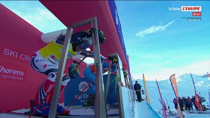 Duplessis-Kergomard saute par-dessus Tchiknavorian lors de la finale - Skicross - CM