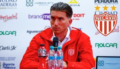 Martín Varini como es presentado oficialmente como DT de Necaxa tras el fracaso con Fernando Gago