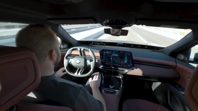 The new BMW iX3 50 xDrive. Polarized Grey Metallic. Symbiotic braking and steering