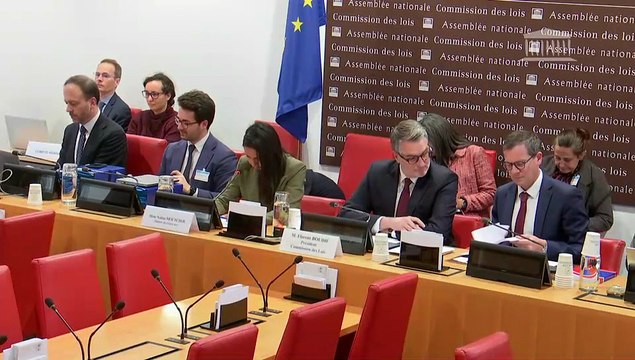 Commission des lois : Mme Naïma Moutchou, ministre des Outre-mer - Mercredi 10 décembre 2025