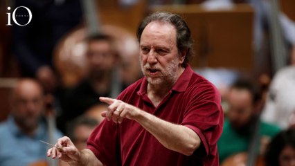 Malore per il direttore Riccardo Chailly, interrotta l’opera alla Scala. Come sta il Maestro?