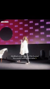 Alia Bhatt, elegant as ever. Grace redefined! 💅 #glamsham #redseafilmfestival #aliabhatt #serving #festvibes {glamsham, red sea film festival, alia bhatt, serving, fest vibes}