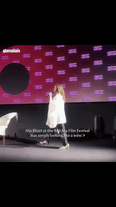 Alia Bhatt, elegant as ever. Grace redefined! 💅  #glamsham #redseafilmfestival #aliabhatt #serving #festvibes  {glamsham, red sea film festival, alia bhatt, serving, fest vibes}