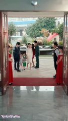 Two kids saved CEO;Seeing their familiar faces,he was shocked and overjoyed！