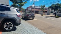 Kicks, Strada e Compass se envolvem em acidente na Avenida Barão do Cerro Azul