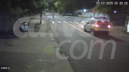 Câmeras registram fuga de motociclista por ruas de Cascavel