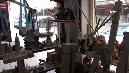 Atölyesine çırak bulamayan Mehmet ustadan çağrı: Gençliği teknolojinin prangasından kurtarmalıyız