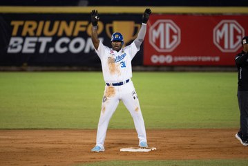 Yasiel Puig tronó primer HR con Magallanes