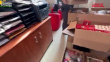 Lucca: Guardia di finanza sequestra 500mila articoli natalizi non sicuri in Versilia