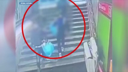 Milano, calci e pugni a un coetaneo per rapinarlo. Arrestato un 15enne