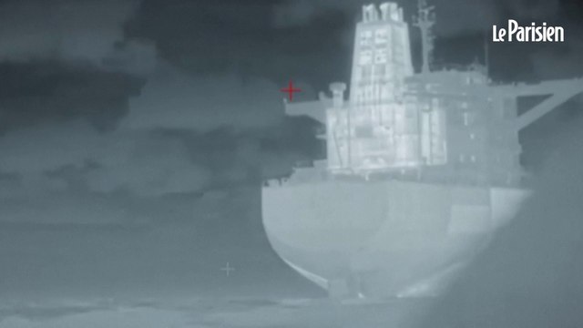 « Puissantes explosions » sur un pétrolier de la flotte fantôme russe à cause d’un drone Sea Baby