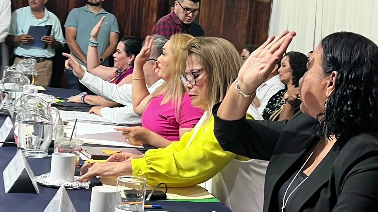 Regidor exige a Lemus resolver crisis de transporte en Puerto Vallarta | CPS Noticias