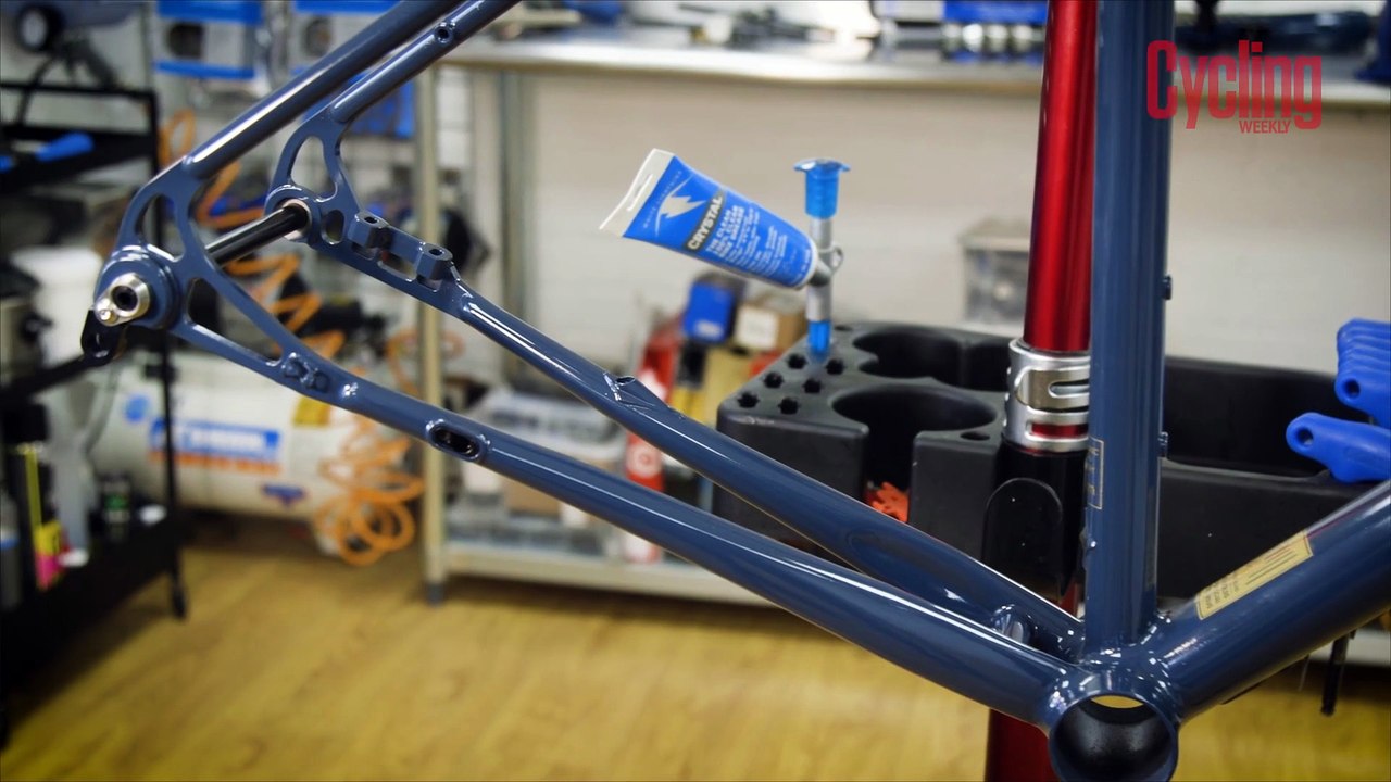 How To Adjust And Fix Your Loose Bicycle Bracket