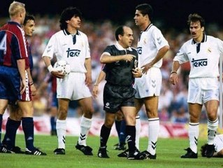 La defensa a los árbitros de Andújar Oliver: "Están solos, es un peligro para ellos ir al Bernabéu"