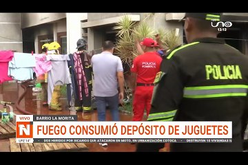FUEGO CONSUMIÓ DEPÓSITO DE JUGUETES