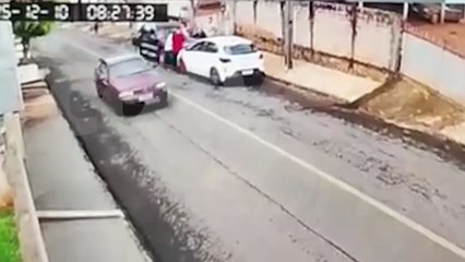 Bate-boca vira tiroteio: vizinhos brigam e dois acabam mortos no Paraná