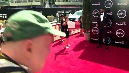 Khloe Kardashian Subtly Shows Love To Tristan Thompson After He’s Signed By The Lakers