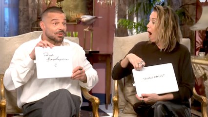 Kristen Wiig and Ricky Martin Play “Friend or Fraud” on Palm Royale