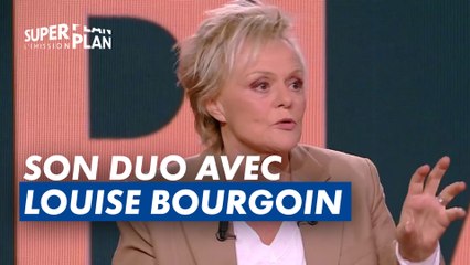 Selon son réalisateur, dans son film Muriel serait un mélange de Tintin et Isabelle Balkany