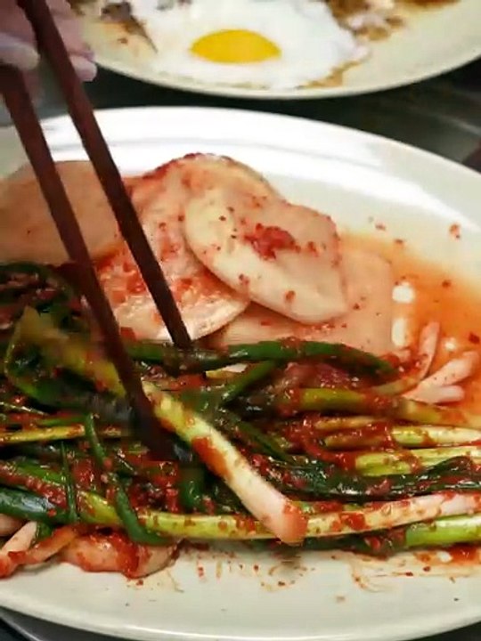 Hamzy Realsound ASMR Mukbang - Authentic Jjajangmyeon Korean Noodles #eatingshow