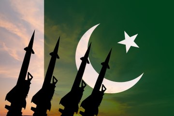 ಪಾಕಿಸ್ತಾನದಲ್ಲೀಗ ಅಂತರ್ಯುದ್ಧ!   ಒಂದಲ್ಲಾ.. ಎರಡಲ್ಲಾ.. 12 ಭಾಗ ಆಗಲಿದೆ ಪಾಕಿಸ್ತಾನ?